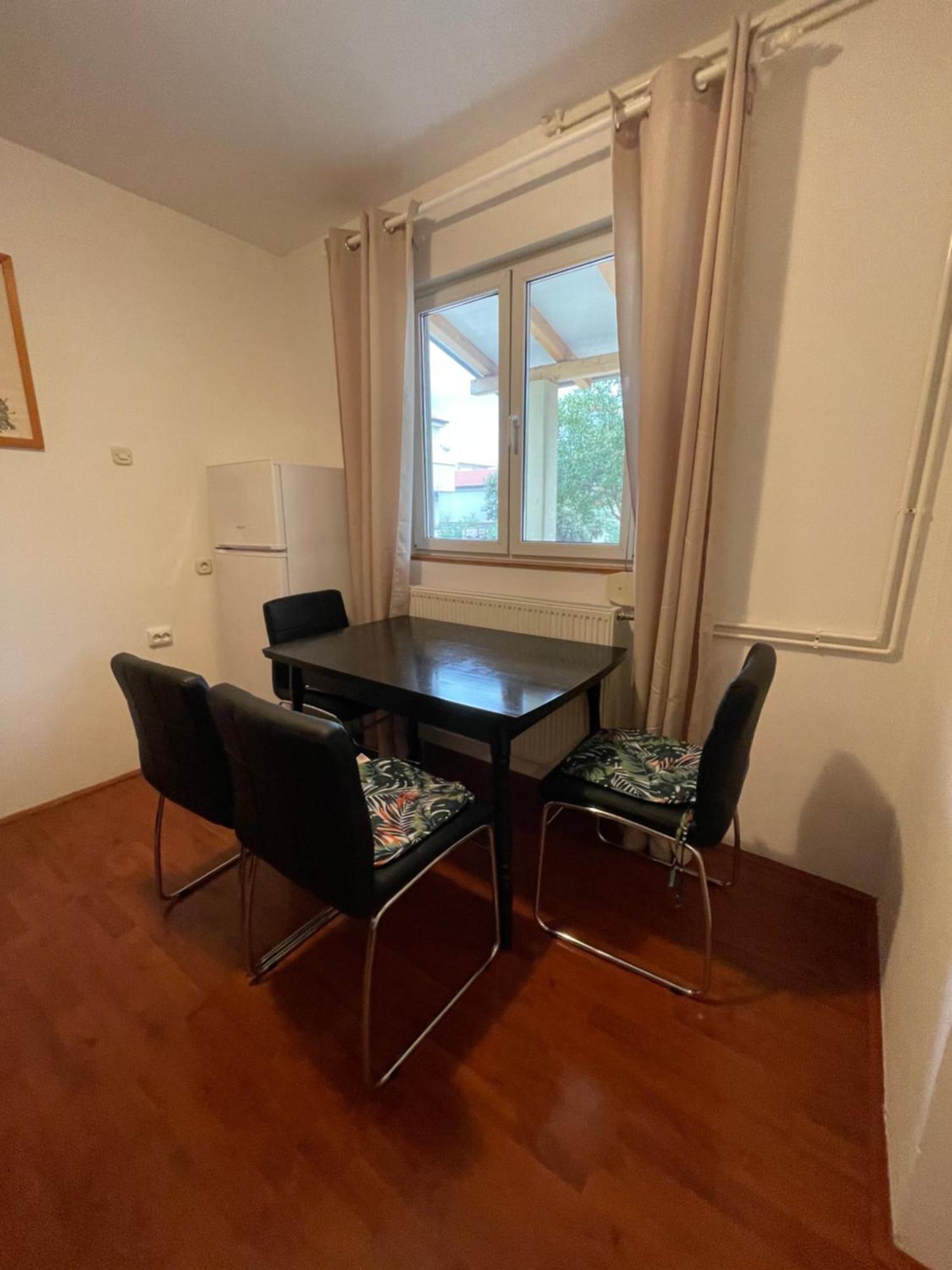 Apartmani Stambuk マンドレ エクステリア 写真