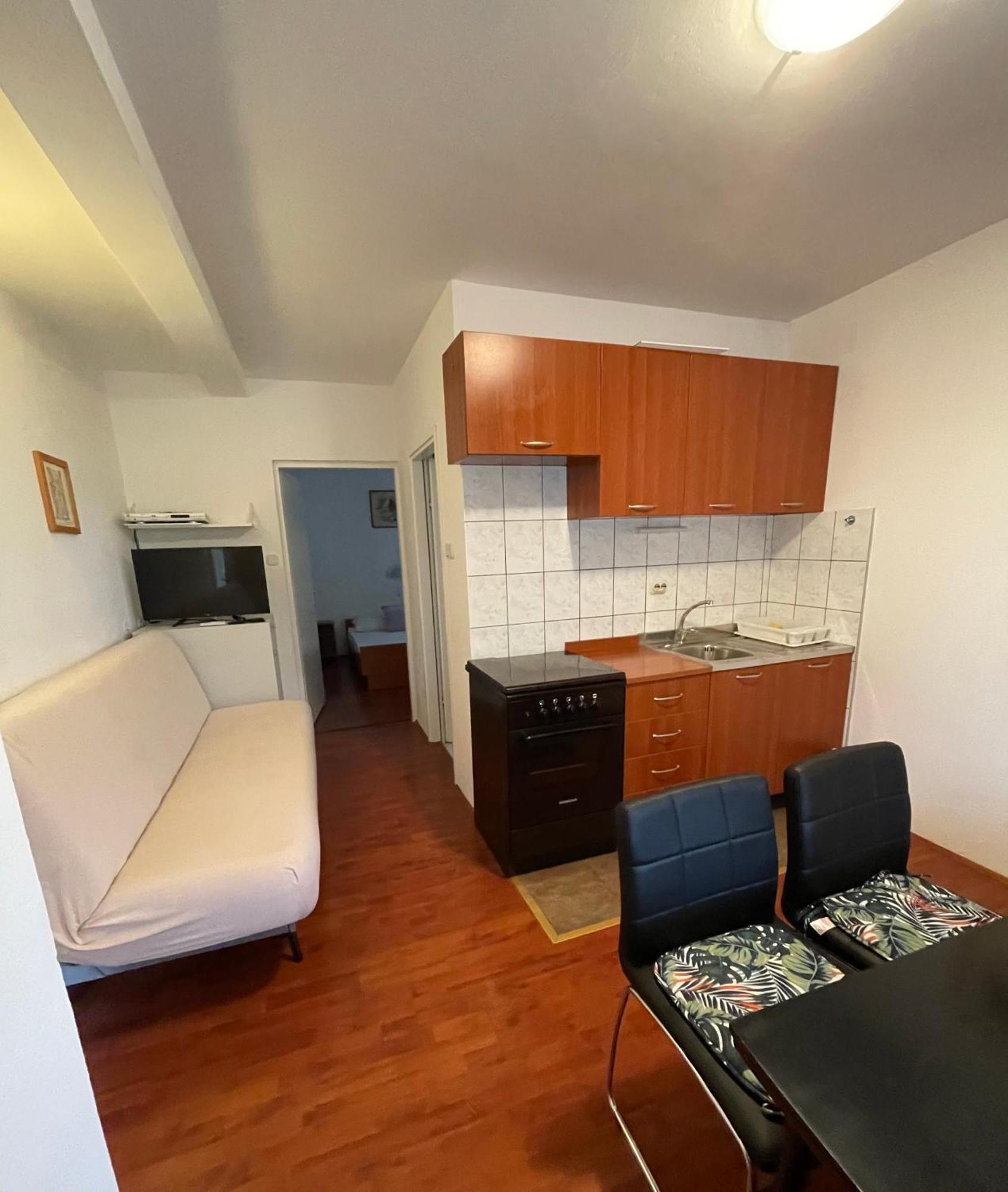 Apartmani Stambuk マンドレ エクステリア 写真