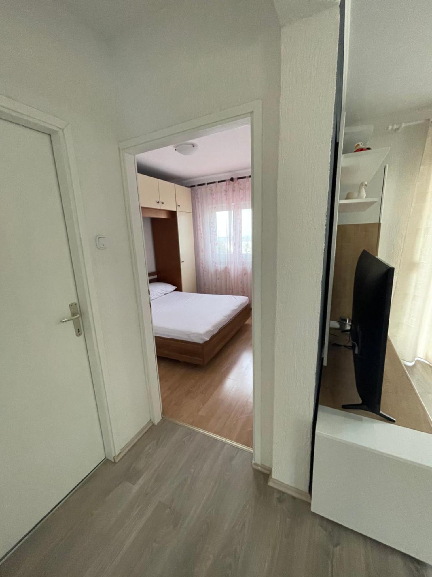 Apartmani Stambuk マンドレ エクステリア 写真